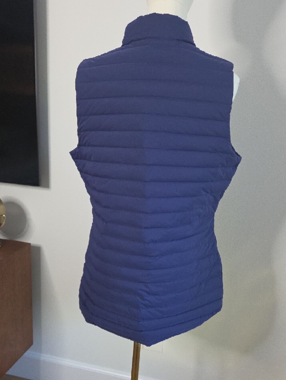 lululemon athletica Deep Blue Quilted Puffer Vest - Picture 6 of 9